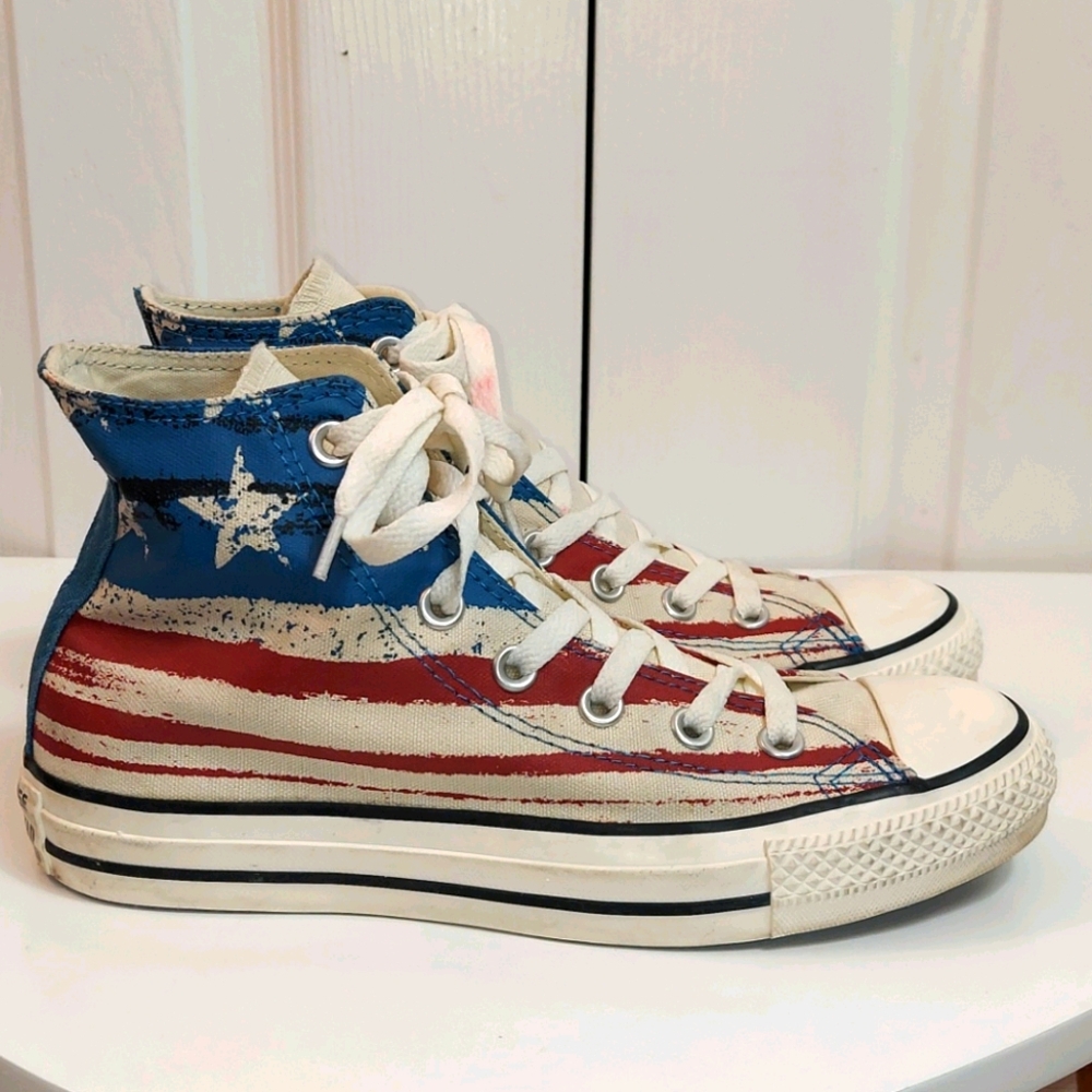 Converse Chuck Taylor Hi-Top US Flag Sneakers 5.5